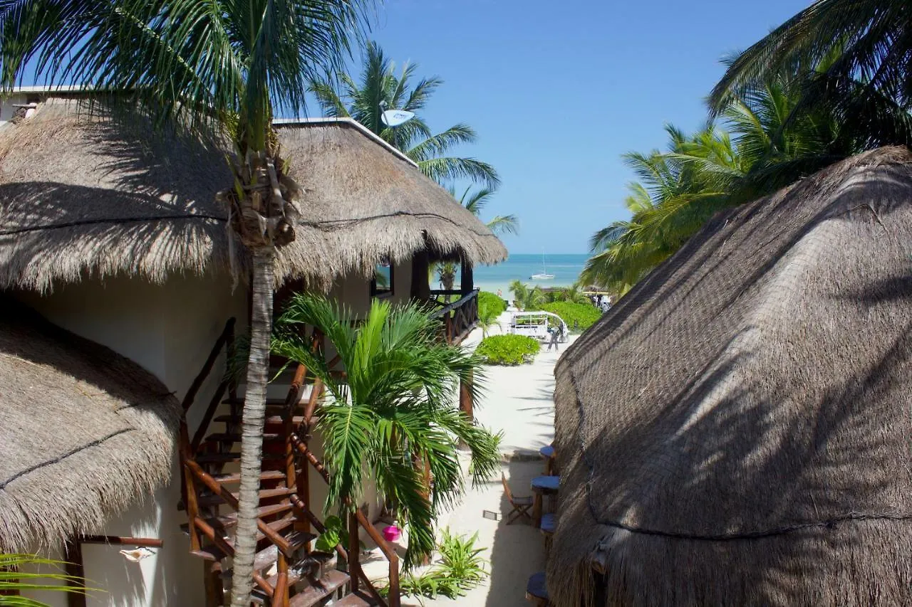 Casa Iguana Holbox - Beachfront Hotel
